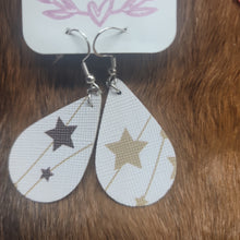 Load image into Gallery viewer, Earring 0034 Black &amp; Gold Stars